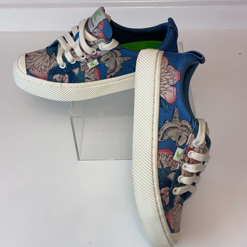 Cariuma OCA Low Art Edition Canvas Sneakers Floral Bird Print - Picture 5 of 9